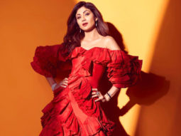 Shilpa Shetty looks fierce in red ruffled strapless dress for India’s Got Talent