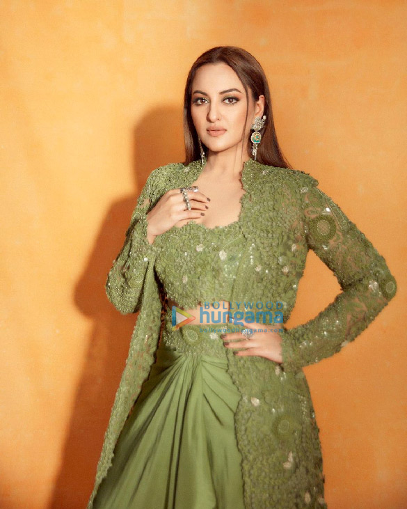 sonakshi sinha 6 7