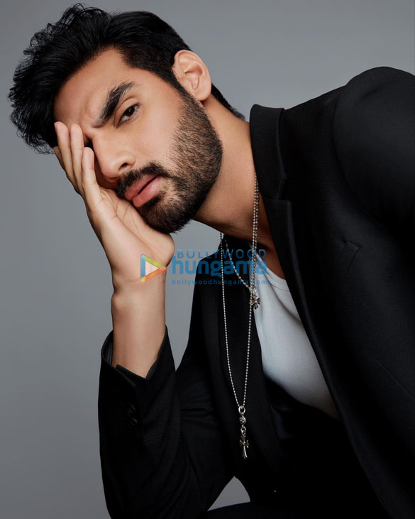 ahan shetty 654 3