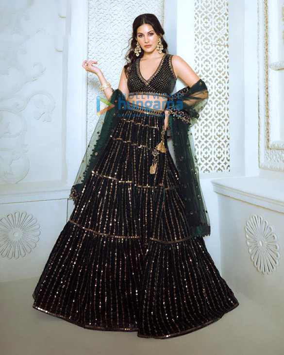 amyra dastur 3 9
