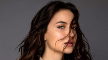 Celeb Photos Of Elli AvrRam