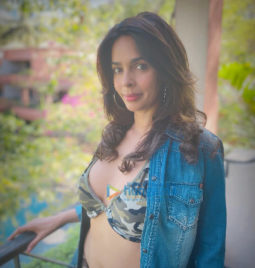 Celeb Photos Of Mallika Sherawat