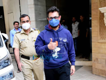 Photos: Aamir Khan snapped at a dubbing studio in Bandra