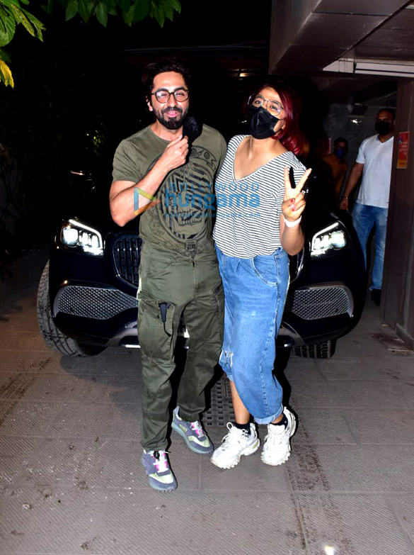Photos: Ayushmann Khurrana and Tahira Kashyap Khurrana snapped in Juhu Photos: Ayushmann Khurrana and Tahira Kashyap Khurrana snapped in Juhu