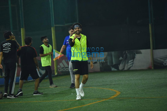 photos kartik aaryan snapped in juhu for a football game 1