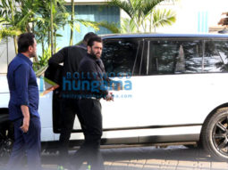 Photos: Salman Khan spotted at Kalina airport