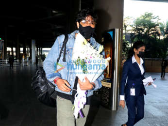 Photos: Tamannaah Bhatia, Raashi Khanna and others snapped at the airport