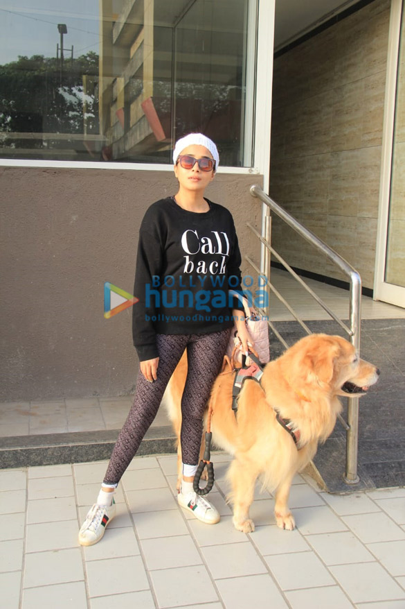 photos tinaa dattaa snapped with her dog in andheri 3