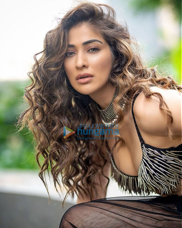 raai laxmi 11