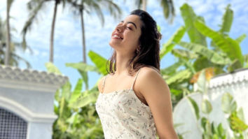 Rashmika Mandanna spends gala time in Goa with Vijay Deverakonda & his family