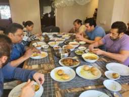 Salman Khan and his brothers relish dal bati churma lunch; Alvira and Helen also join