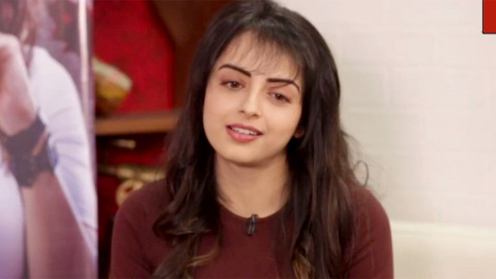 Shrenu Parikh: “Aamna Sharif, how do you look so pretty always?”| Rapid Fire