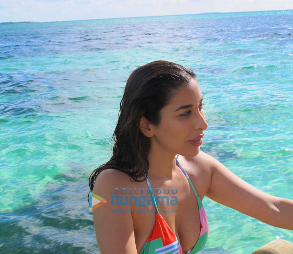 sophie choudry 002 2