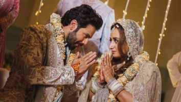 Varun Dhawan celebrates one year wedding anniversary with Natasha Dalal, shares unseen photos