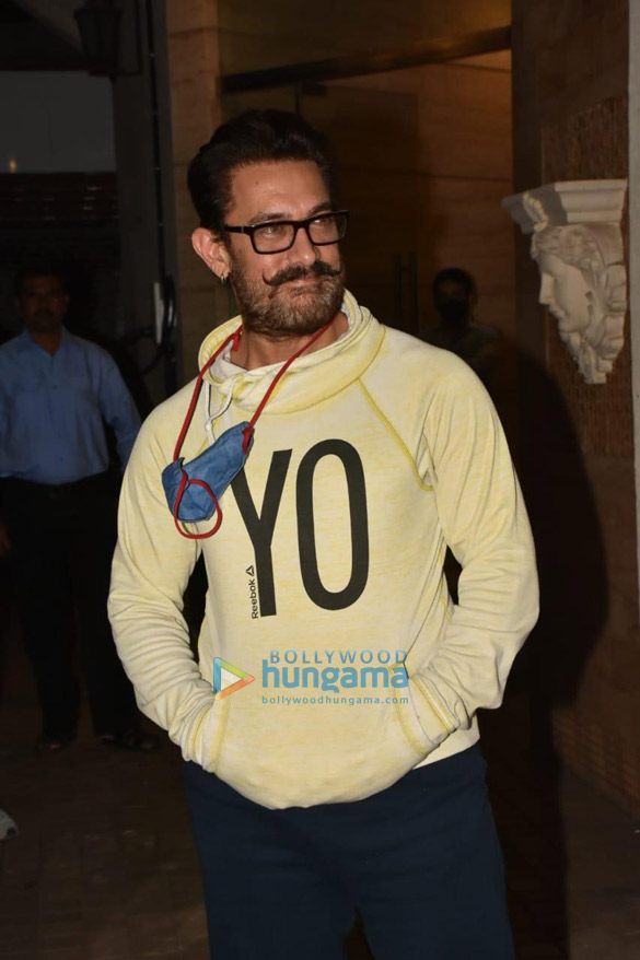 photos aamir khan snapped at a dubbing studio in bandra 44