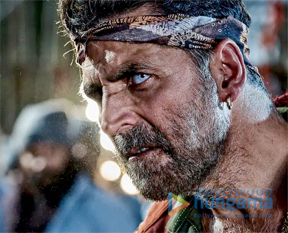 bachchhan paandey 11