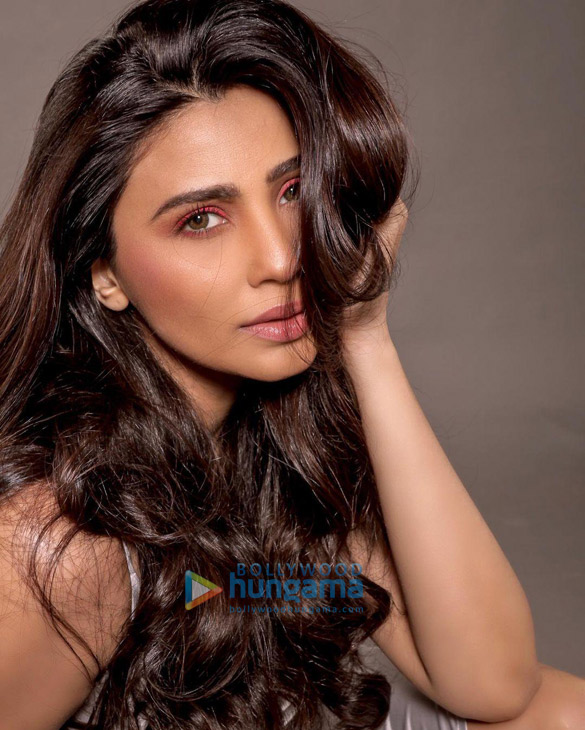 daisy shah 2 13