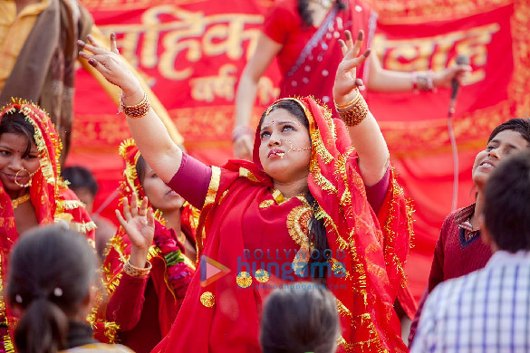 dum laga ke haisha 1