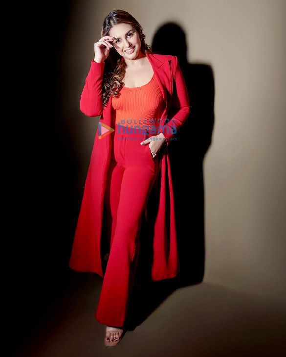 huma qureshi 1 32