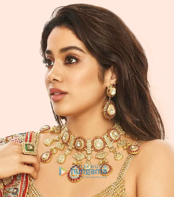 janhvi kapoor 9 7