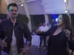 Madhuri Dixit-Sanjay Kapoor dance to ‘Akhiyaan Milaoon Kabhi’ at Shriram Nene’s birthday party, watch video