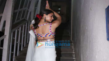 Photos: Alia Bhatt snapped striking a pose from her film Gangubai Kathiawadi