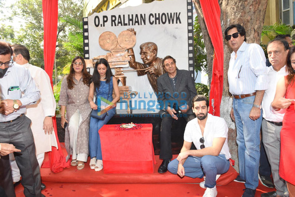 Photos: Dharmendra, Zeenat Aman, Priya Dutt and others at the inauguration of O.P. Ralhan chowk in Mumbai Photos: Dharmendra, Zeenat Aman, Priya Dutt and others at the inauguration of O.P. Ralhan chowk in Mumbai