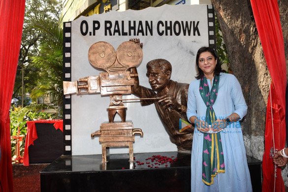photos dharmendra zeenat aman priya dutt and others at the inauguration of o p ralhan chowk in mumbai 5