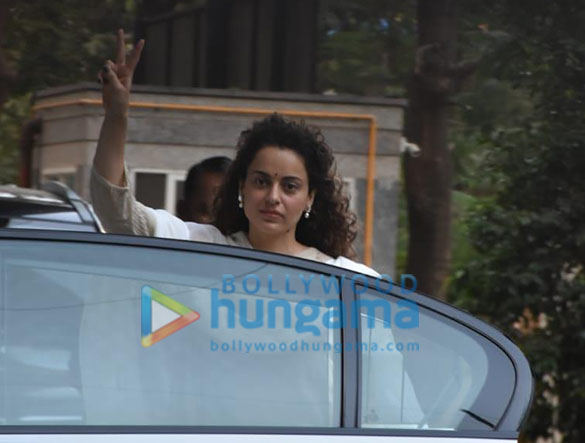 photos kangana ranaut snapped in bandra 4 4