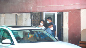 Photos: Kangana Ranaut and Janhvi Kapoor spotted at Pilates class