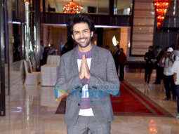 Photos: Kartik Aaryan spotted attending an event to salute the spirit of Cancer fighters