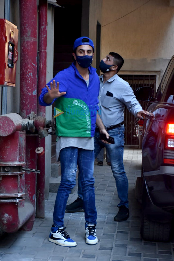 photos ranbir kapoor snapped at a dubbing studio 1