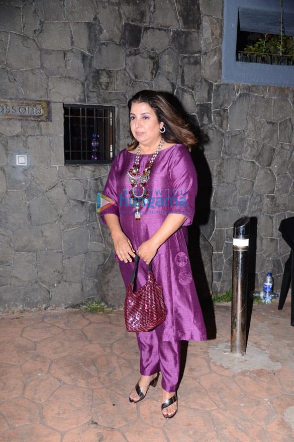 photos rhea chakraborty ritesh sidhwani shabana azmi keep the party going post farhan akhtar shibani dandekars wedding at his residence 7