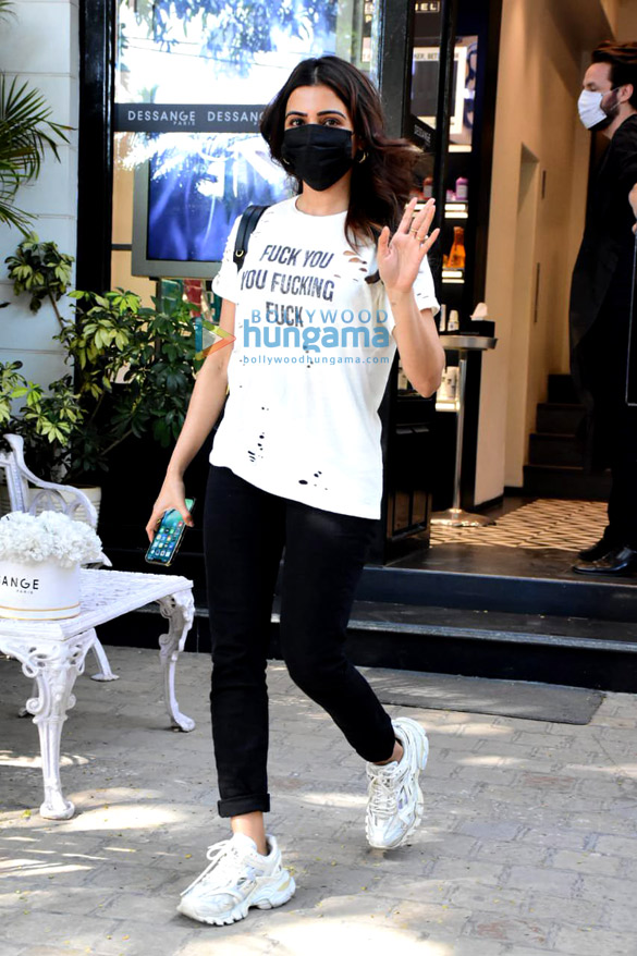 Photos: Samantha Ruth Prabhu spotted at Dessange salon in Bandra Photos: Samantha Ruth Prabhu spotted at Dessange salon in Bandra