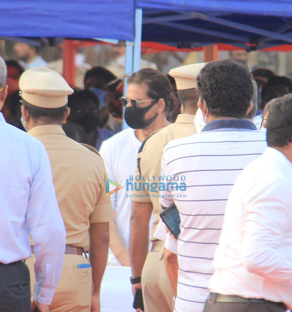 photos shah rukh khan sachin tendulkar shraddha kapoor other celebs attend lata mangeshkars state funeral at shivaji park 999 1