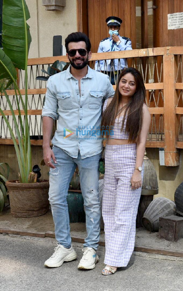 photos shilpa shetty raj kundra maniesh paul and others spotted at shamita shettys birthday party at bastian 4