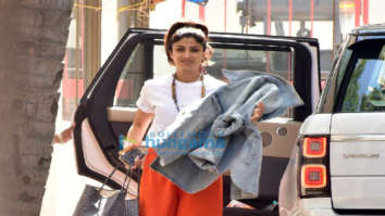 Photos: Shilpa Shetty snapped in Juhu