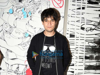 Photos: Shruti Haasan, Akshara Haasan, and others at the unveiling of Santanu Hazarika's art exhibition 'BLCK'