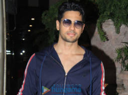Photos: Sidharth Malhotra dons a casual avatar as he gets snapped post a shoot in Juhu