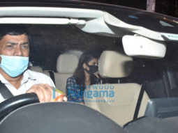 Photos: Suhana Khan snapped at a clinic