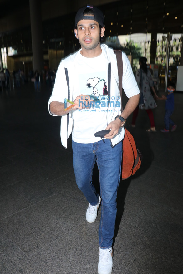 photos tara sutaria shraddha kapoor bhushan kumar and others make a travel at leisure style statement at the airport1