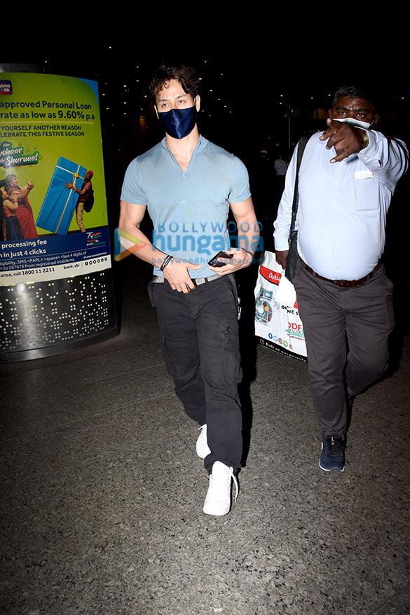 Photos: Tiger Shroff, Tara Sutaria and Nushrratt Bharuccha were spotted late last night at the Mumbai airport