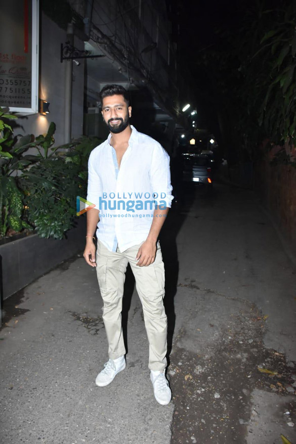 Photos: Vicky Kaushal snapped at Krome studios in Bandra Photos: Vicky Kaushal snapped at Krome studios in Bandra