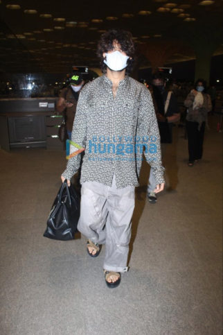 Photos: Vijay Deverakonda and Charmy Kaur snapped at the airport
