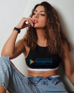 Celebrity Photo Of Ruhi Singh