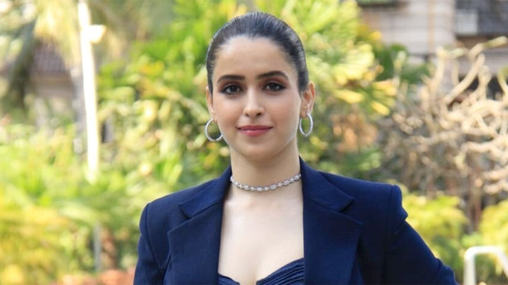 Sanya on Shah Rukh Khan: “Mere liye to ye sapna tha ke kabhi main…” | Rapid Fire | Love Hostel Sanya on Shah Rukh Khan: “Mere liye to ye sapna tha ke kabhi main…” | Rapid Fire | Love Hostel