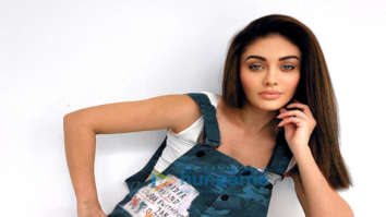 Celeb Photos Of Shefali Jariwala
