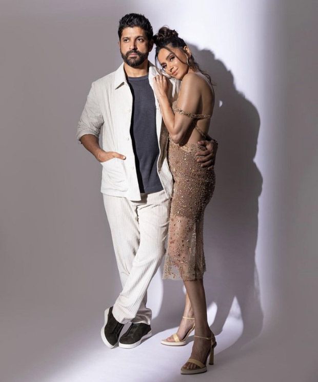 Shibani Dandekar gets her wedding day tattooed and introduces 'The Akhtars'. See photos