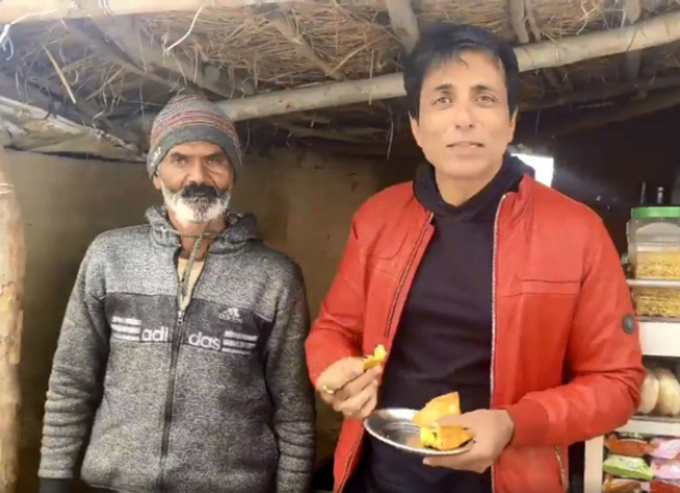 Sonu Sood relishes Samosa and chaat in Punjab before he flies to South Africa for MTV Roadies 18 Sonu Sood relishes Samosa and chaat in Punjab before he flies to South Africa for MTV Roadies 18