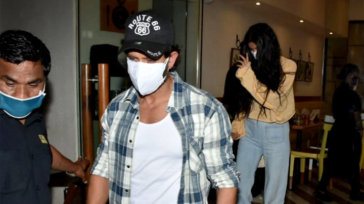 Spotted: Hrithik Roshan with Saba Azad at farmers cafe - Bollywood Hungama